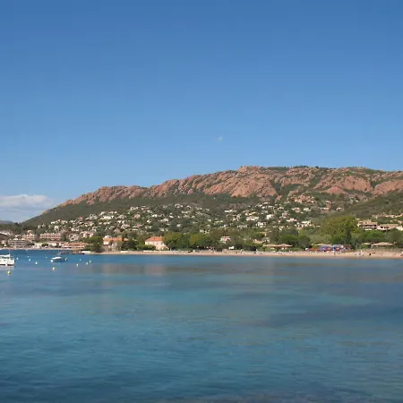 Appartamento Le Village - C0 266 By Interhome Saint-Raphaël