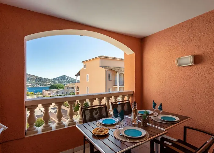 Apartamento Le Village - C0 266 By Interhome Saint-Raphaël