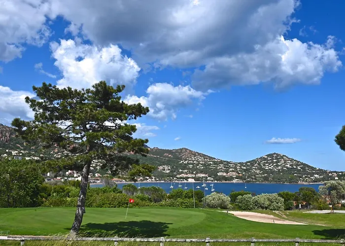 Le Village - C0 266 By Interhome Saint-Raphaël